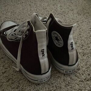 Brown platform women’s size 8.5 converse with Harry Styles TPWK